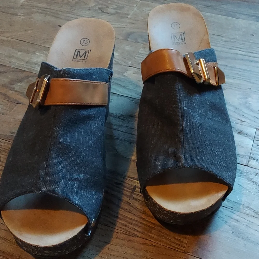 M&M 4 for $12 Shoes - Picture 3 of 9